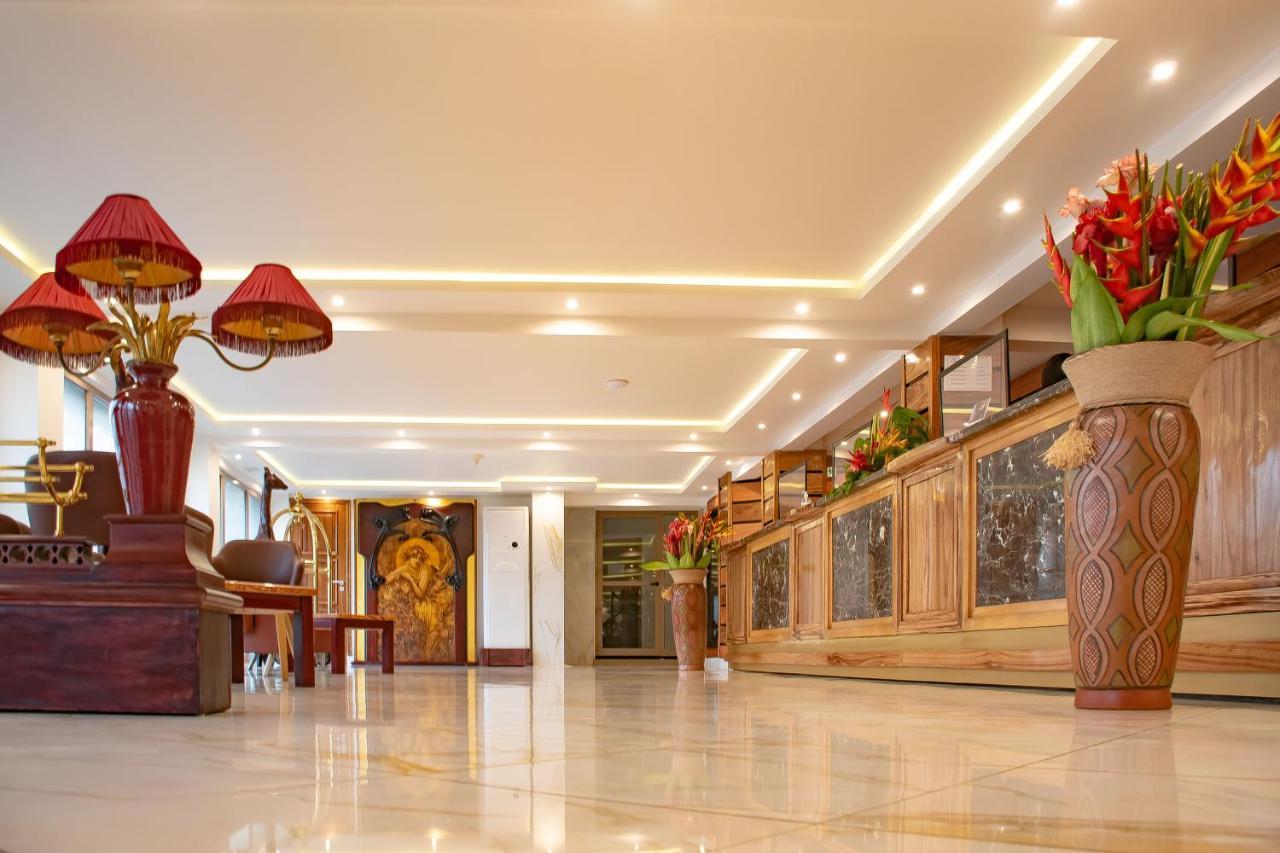 Faya Hotel ドゥアラ エクステリア 写真