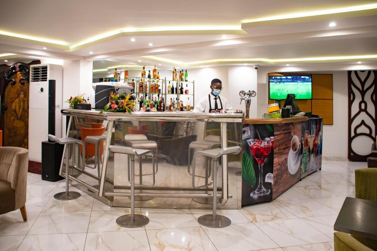 Faya Hotel ドゥアラ エクステリア 写真